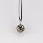 Bola bulles noires